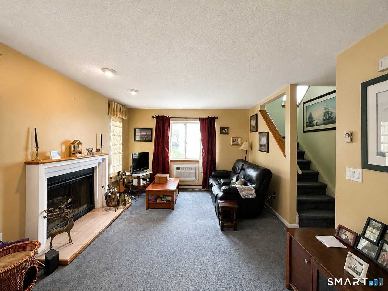 925 Oronoke Rd #13J - Photo 7 of 12