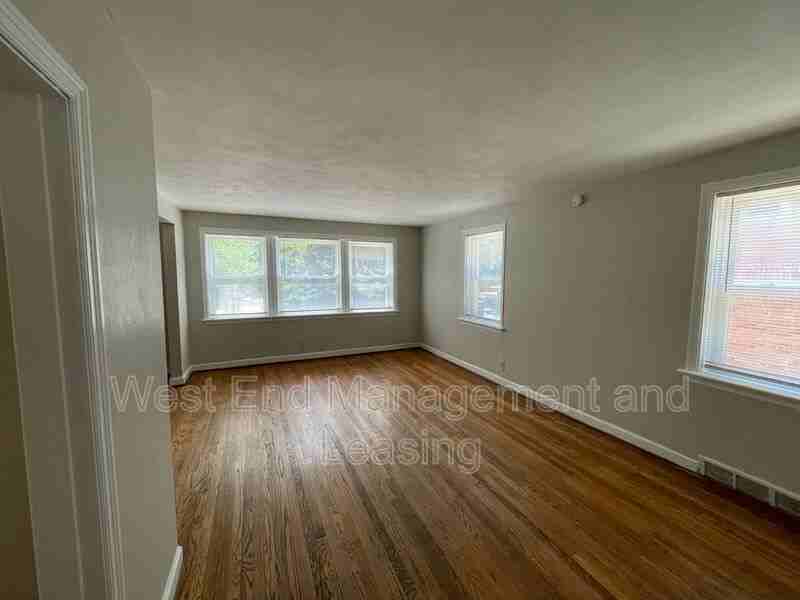 7215 Amherst Ave #7215AMHERS - Photo 4 of 8