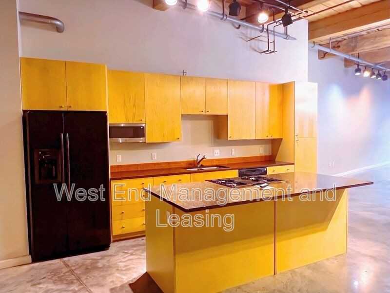 901 Washington Ave #301 - Photo 2 of 14