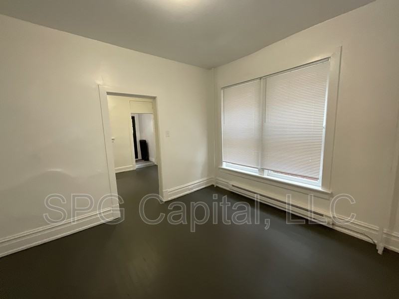 2122 Susquehanna St - Photo 3 of 9