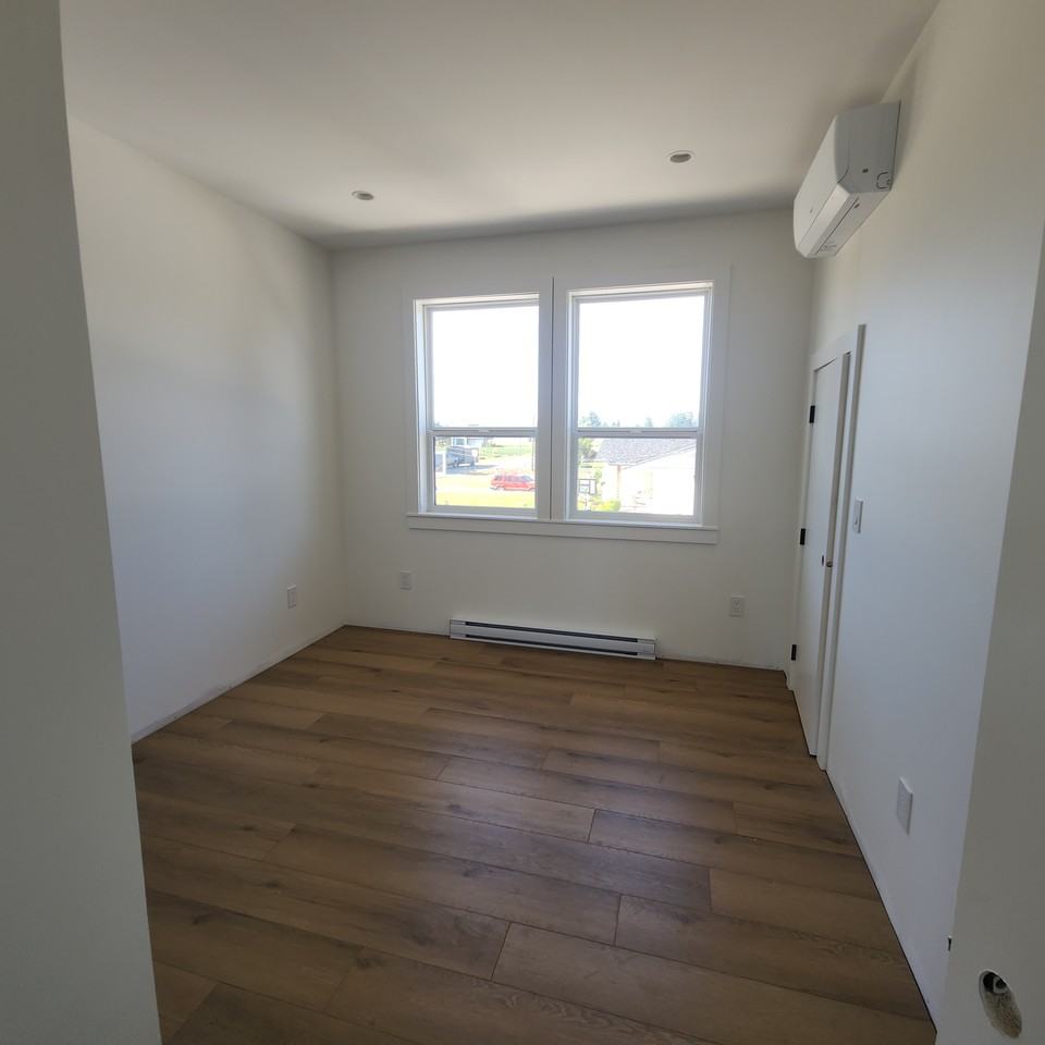 838 Gladwin Road - Photo 7 of 27