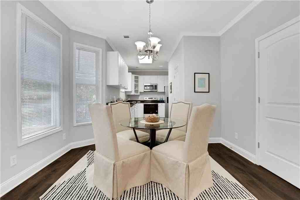 2431 Woodside Way - Photo 7 of 41