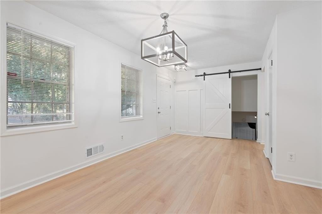 920 Kings Ct - Photo 4 of 37