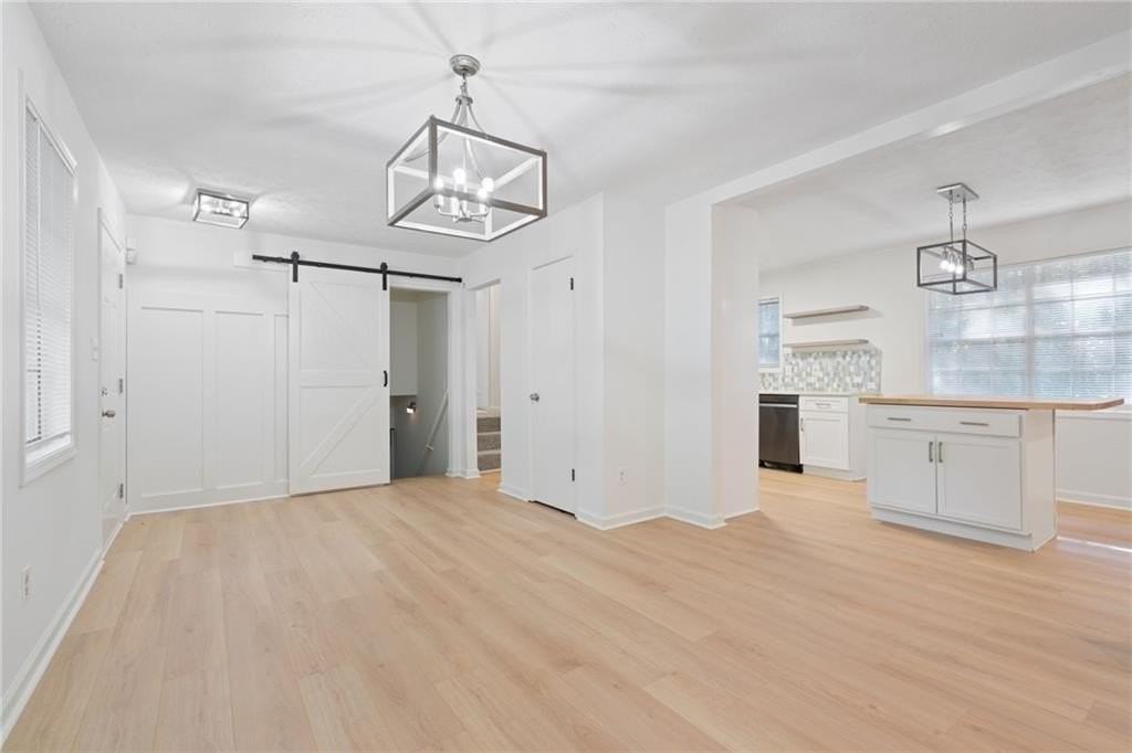 920 Kings Ct - Photo 5 of 37
