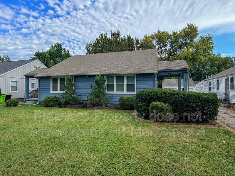 325 E 28th Ave - Photo 2 of 15