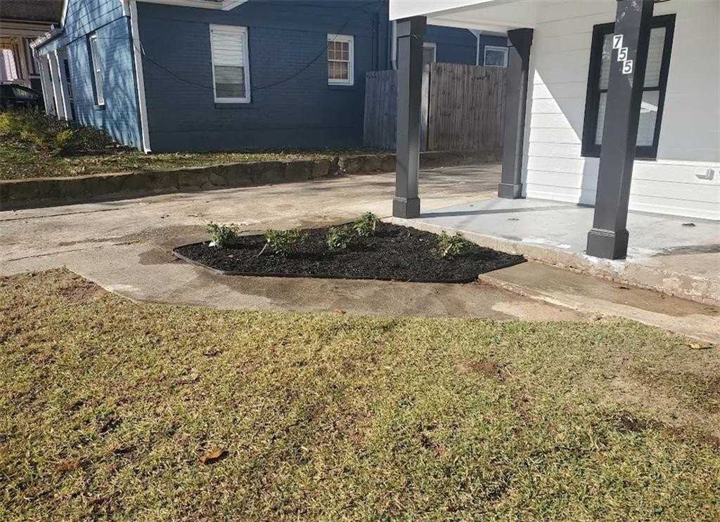755 Bonnie Brae Ave Sw - Photo 3 of 24
