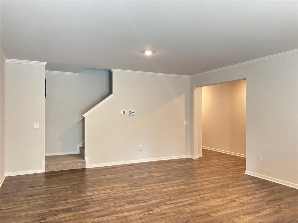 3240 Greyton Dr - Photo 5 of 21