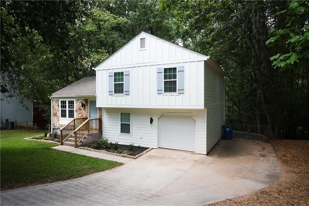 3188 Long Indian Creek Ct - Photo 2 of 23