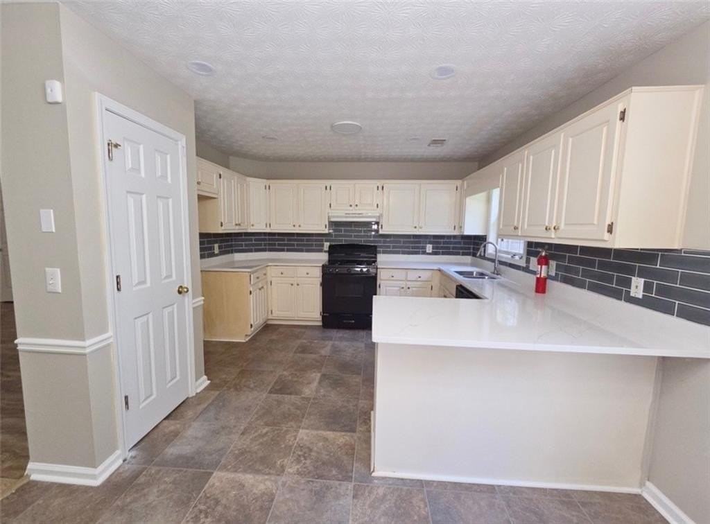 65 Ashton Pl - Photo 3 of 13
