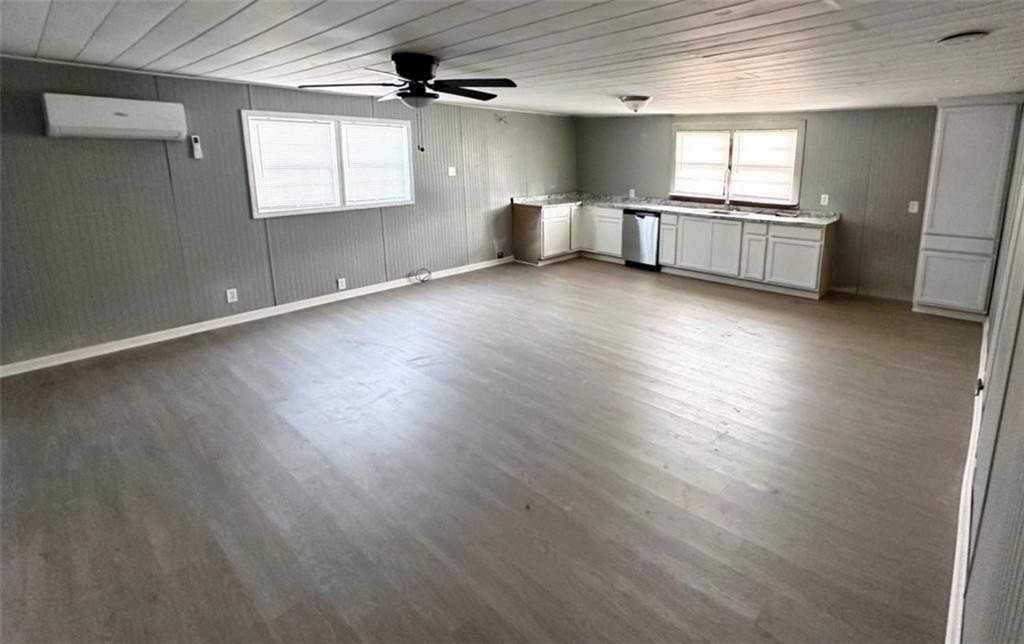 109 South St - Photo 5 of 12