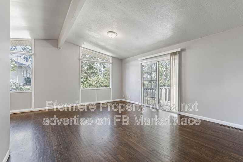 6306 Fairlane Dr - Photo 2 of 18