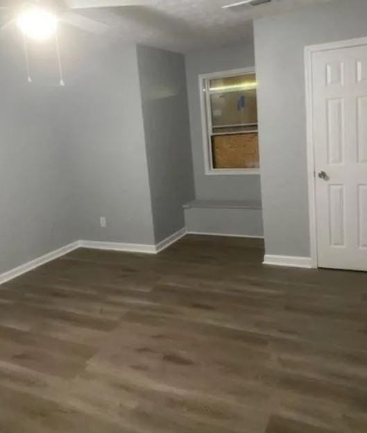 1140 Summer Brook Rd - Photo 5 of 7