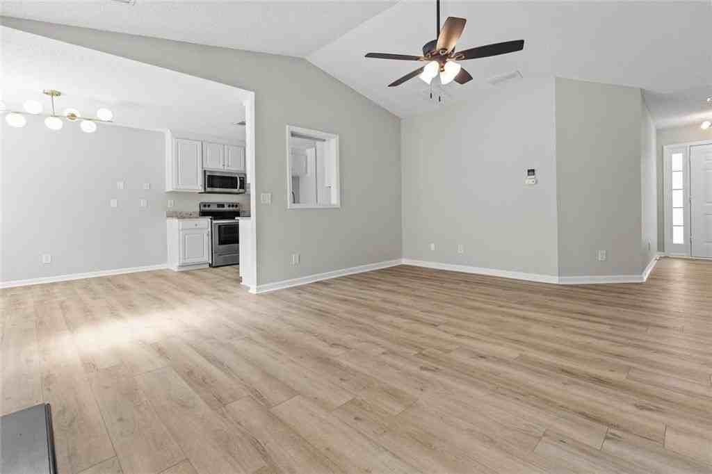 1587 Brush Creek Dr - Photo 5 of 32