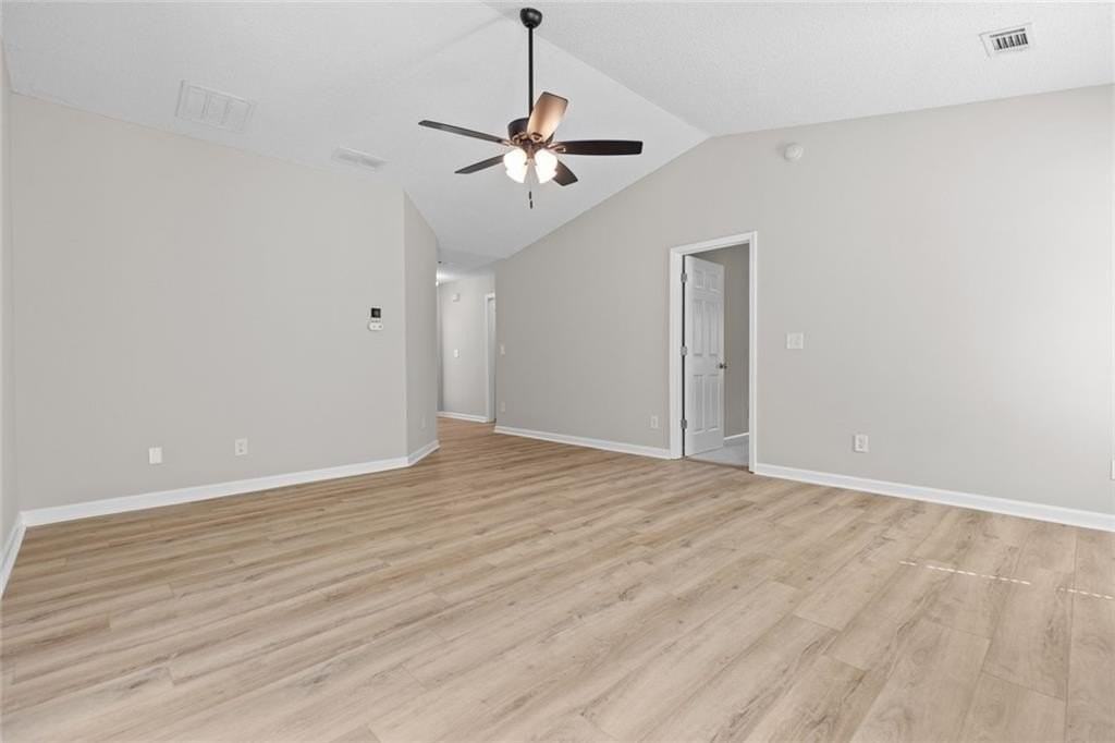 1587 Brush Creek Dr - Photo 6 of 32