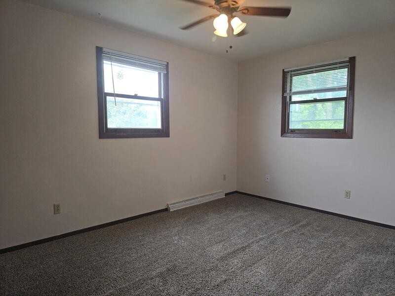 3522 3520/3 N Gillett St - Photo 5 of 9