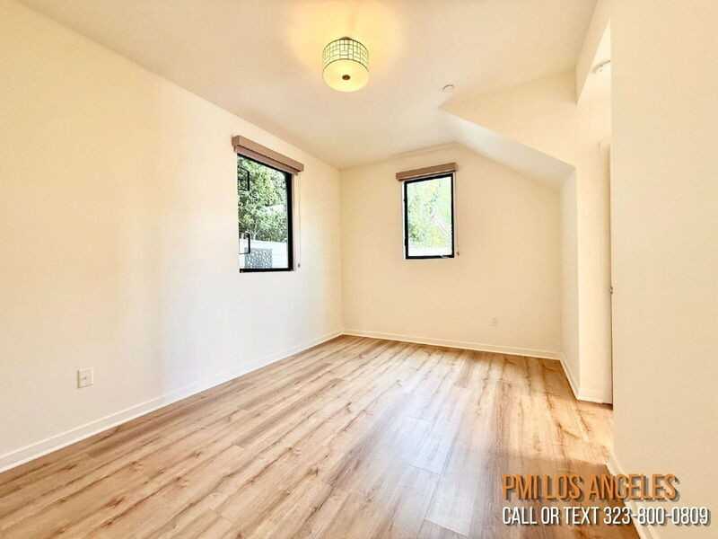 10706 W Octave Ln - Photo 6 of 32