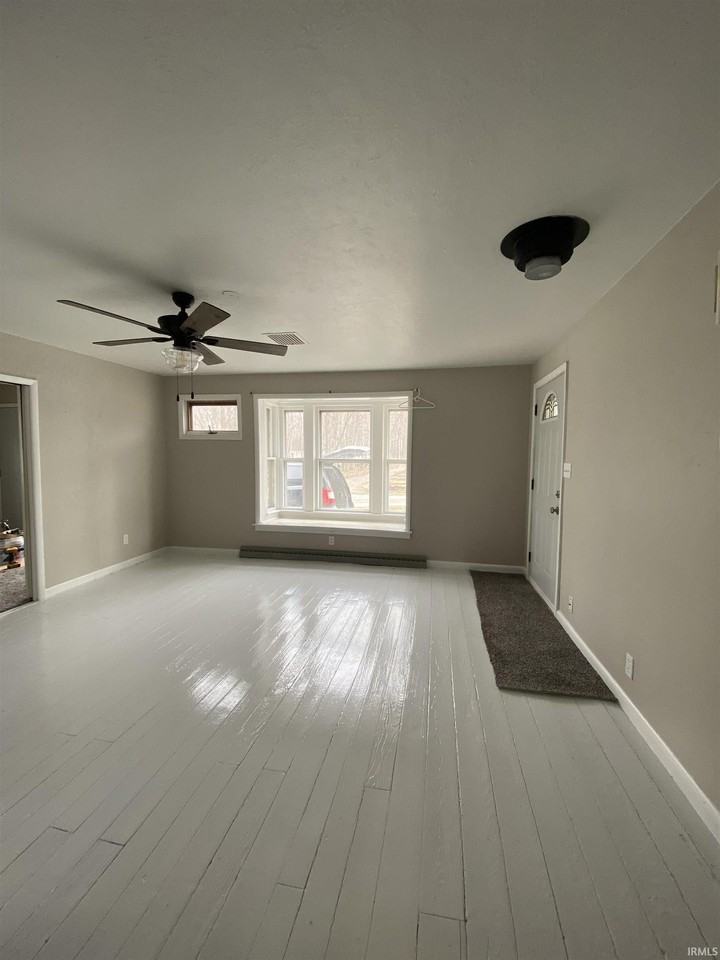12251 Hardisty Rd - Photo 5 of 17