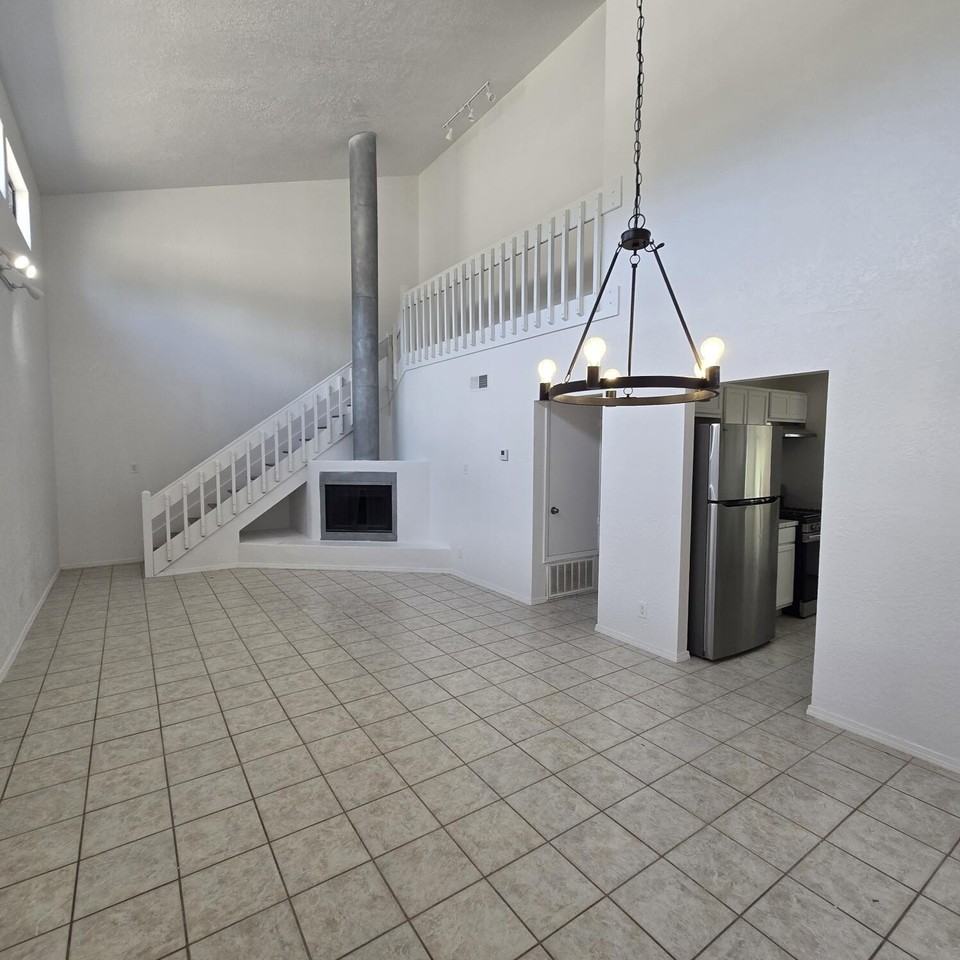 5429 Overlook Dr Ne - Photo 2 of 24