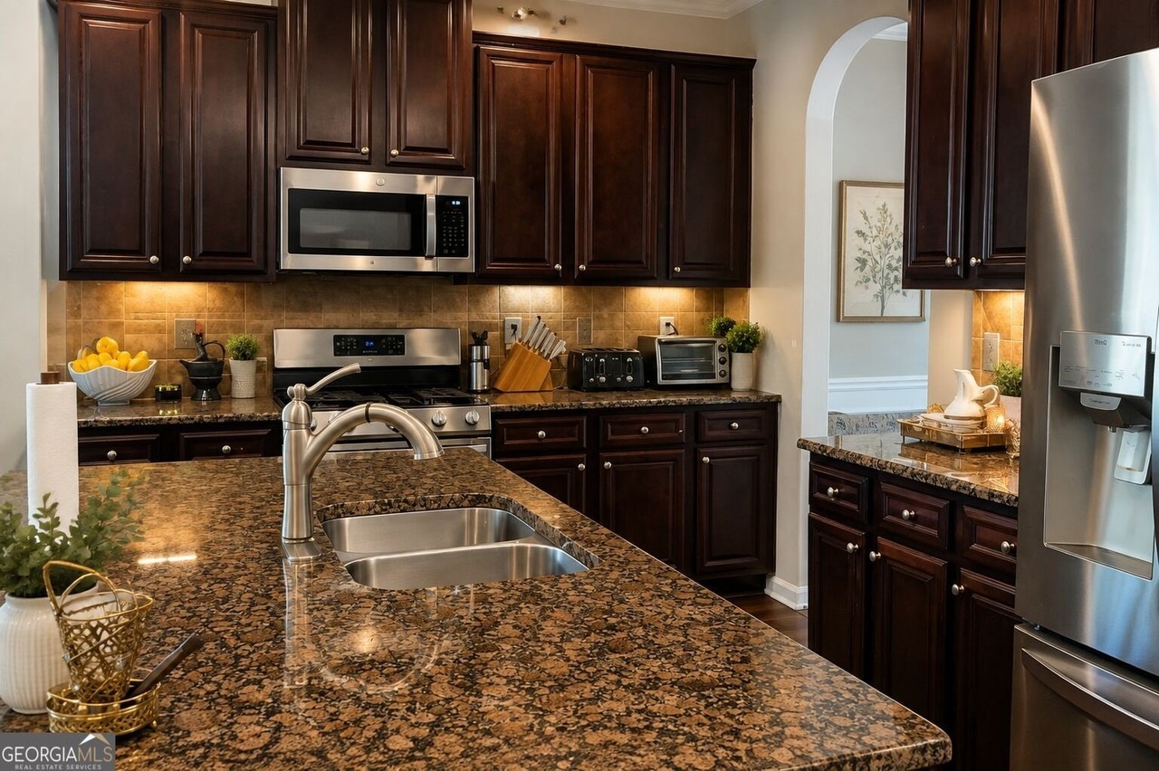 1301 Rose Terrace Cir - Photo 6 of 18