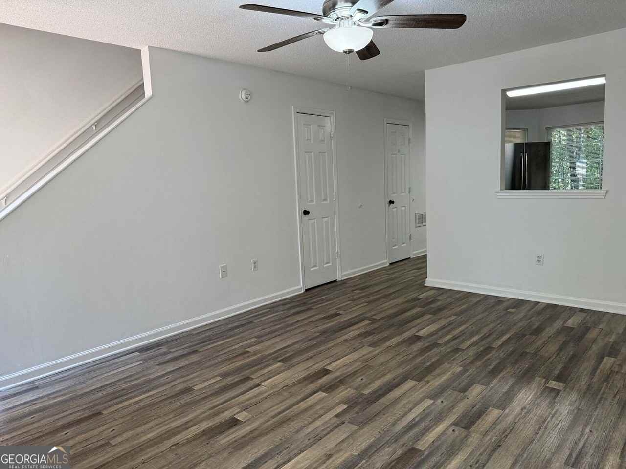 110 Pasteur Ct - Photo 3 of 10