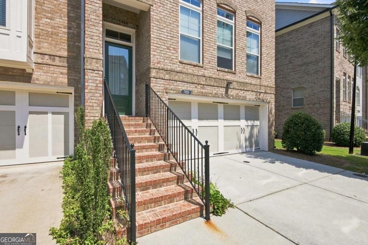 7850 Laurel Crest Dr - Photo 2 of 25