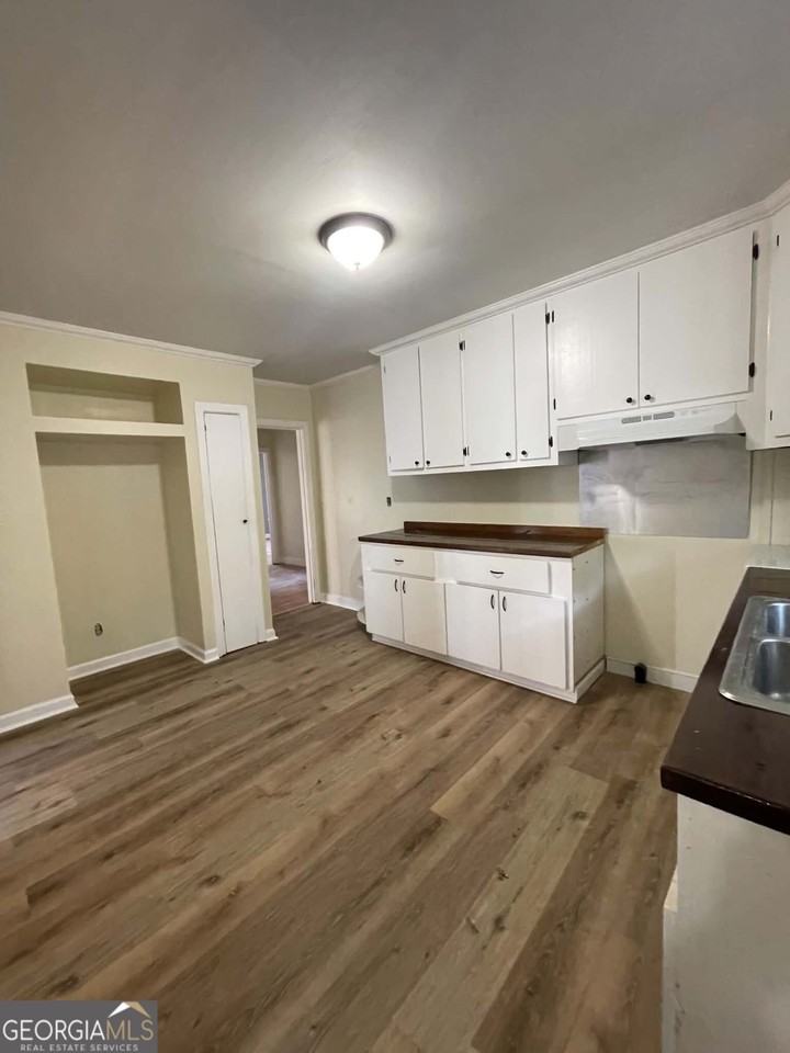 209 West Dr - Photo 2 of 5