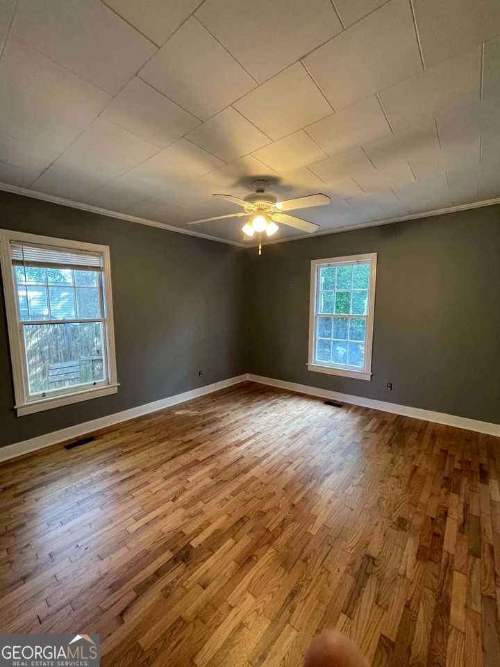 209 West Dr - Photo 4 of 5