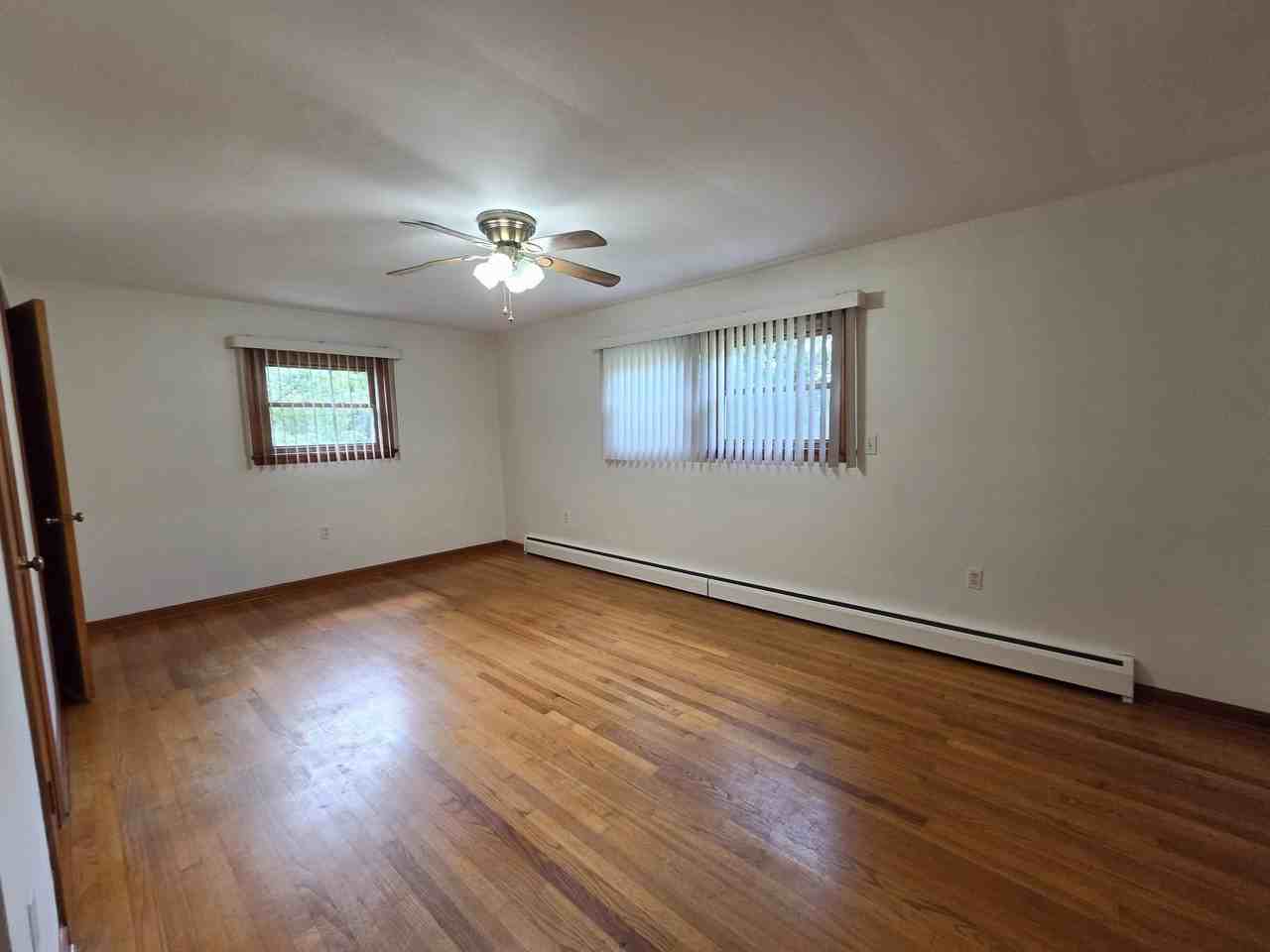 208 Fischer Dr - Photo 5 of 10