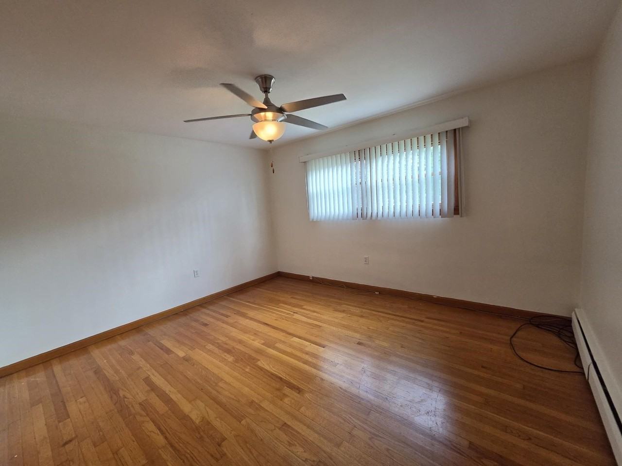 208 Fischer Dr - Photo 6 of 10
