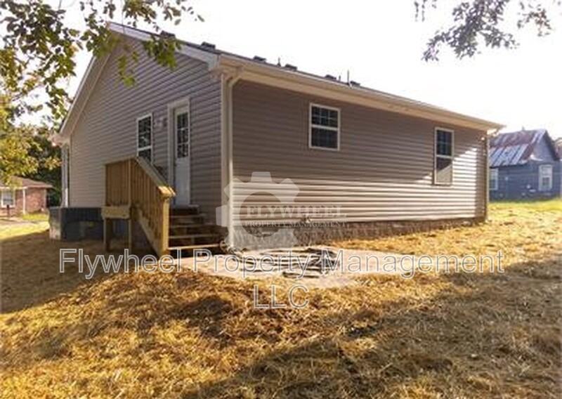 690 19th Ave W - Photo 2 of 20