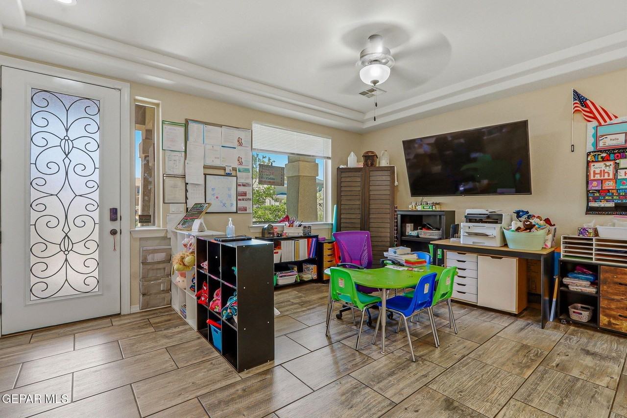 14929 Ted Banks Ave - Photo 6 of 50