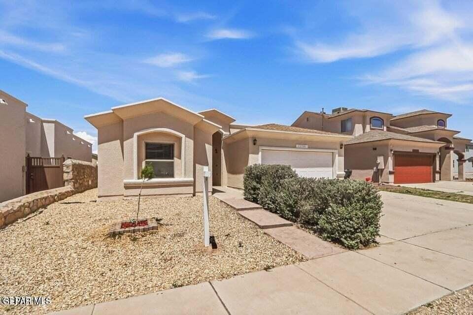 13981 Flora Vista Ave - Photo 2 of 17