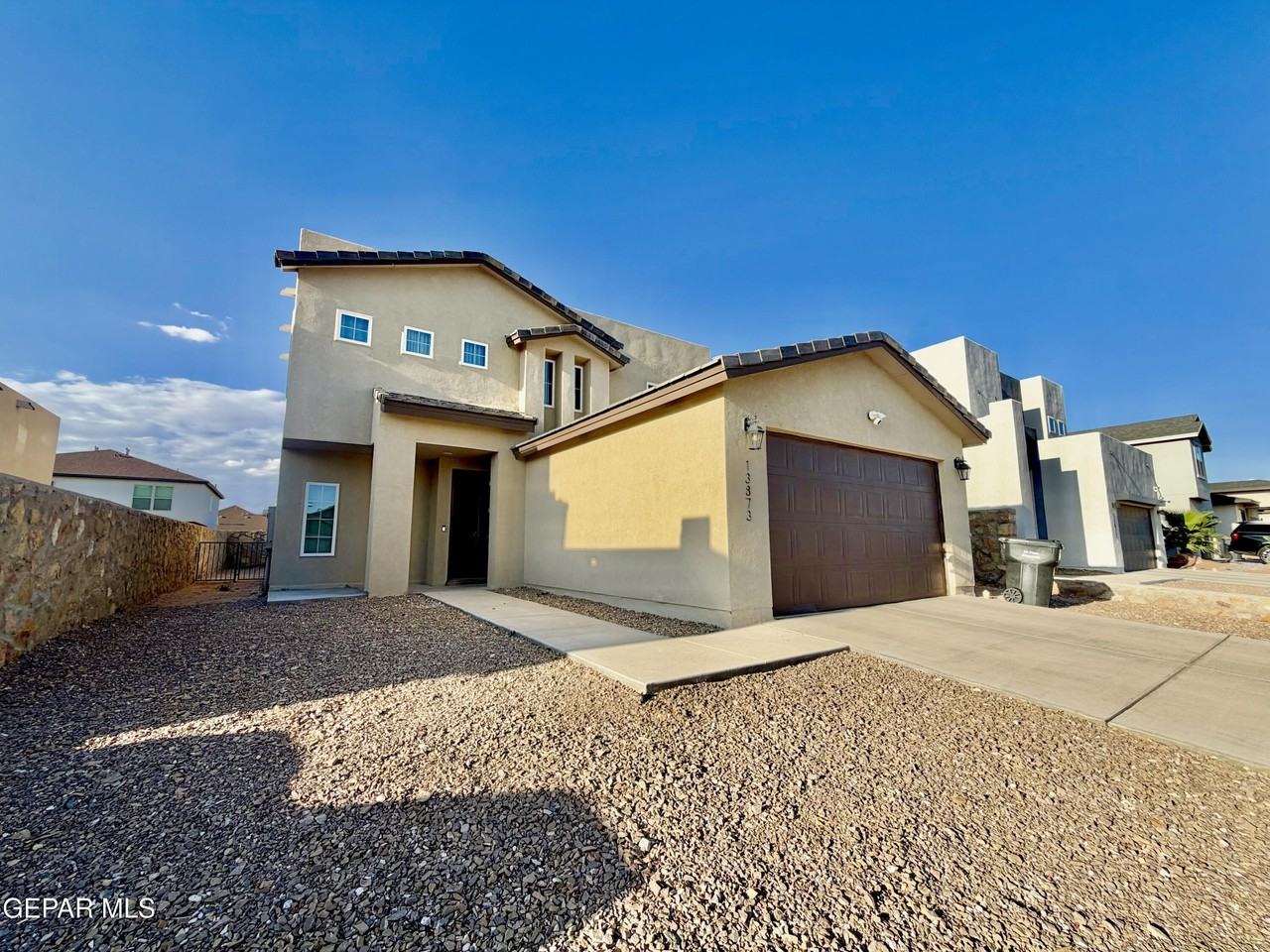 13873 Sky Harbor Ave - Photo 3 of 34