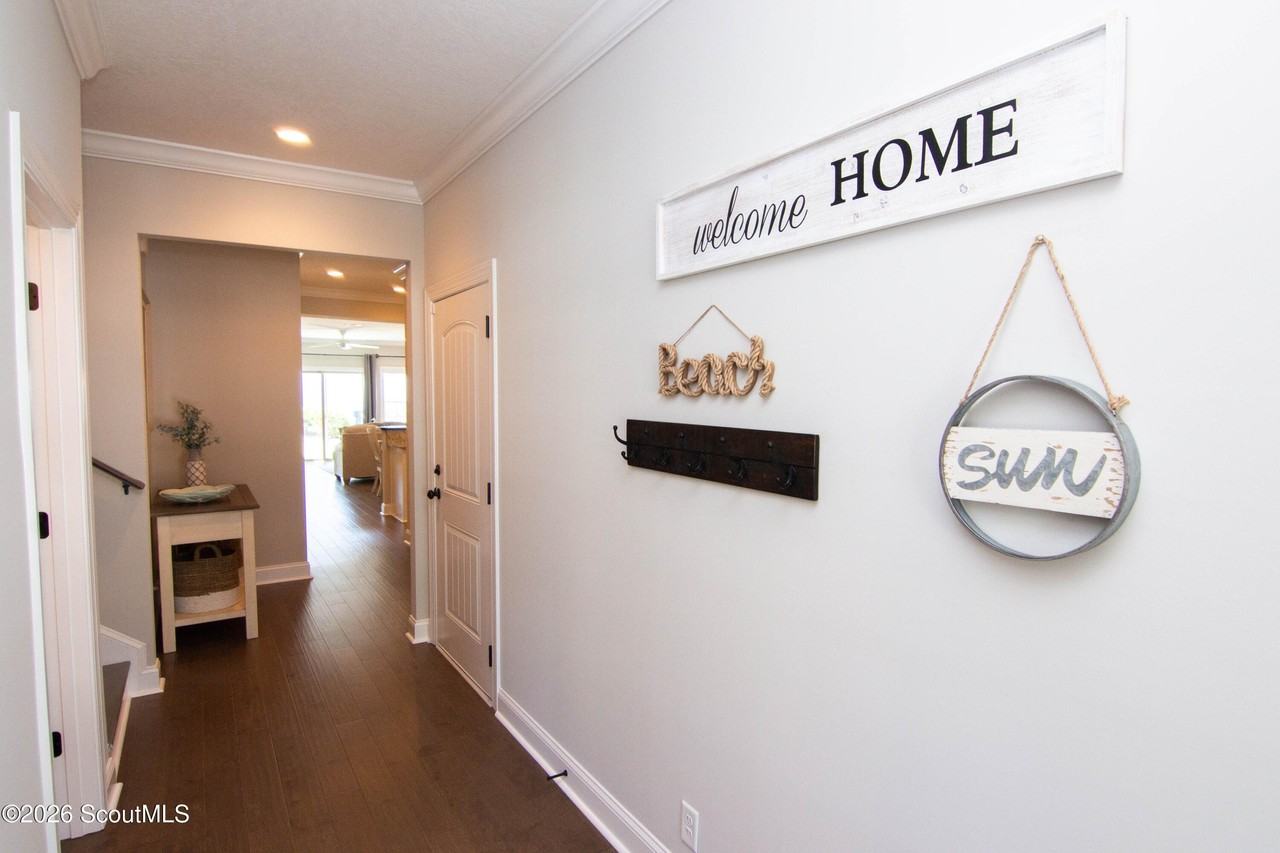 703 Mariners Cir - Photo 5 of 8