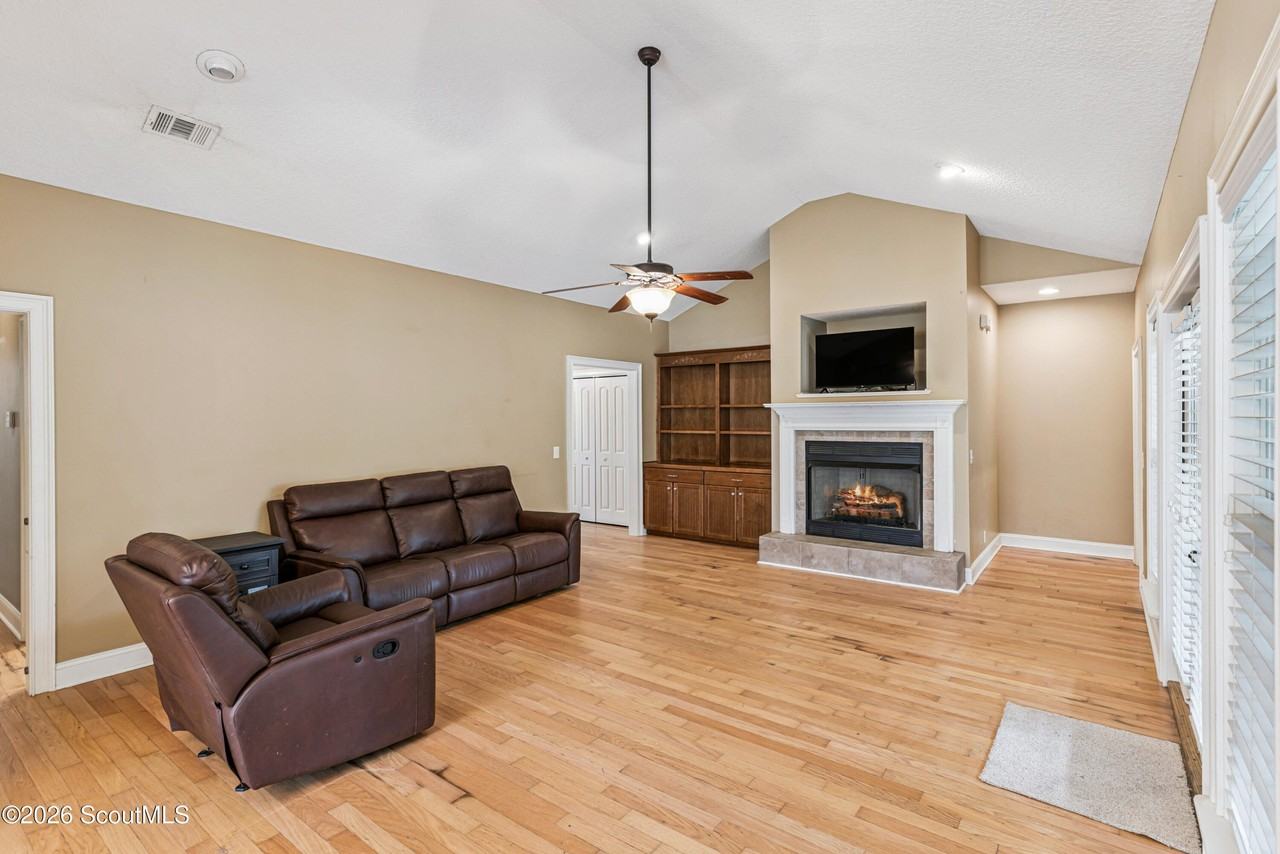 53 Deer Ln - Photo 7 of 35