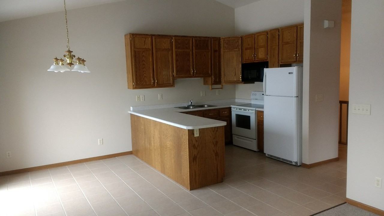 1025 Pine Cone Ln #1025 - Photo 3 of 10