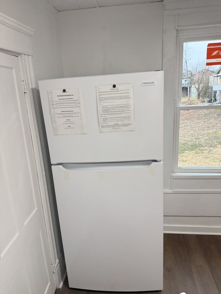 1221 Stuart St #B - Photo 6 of 14