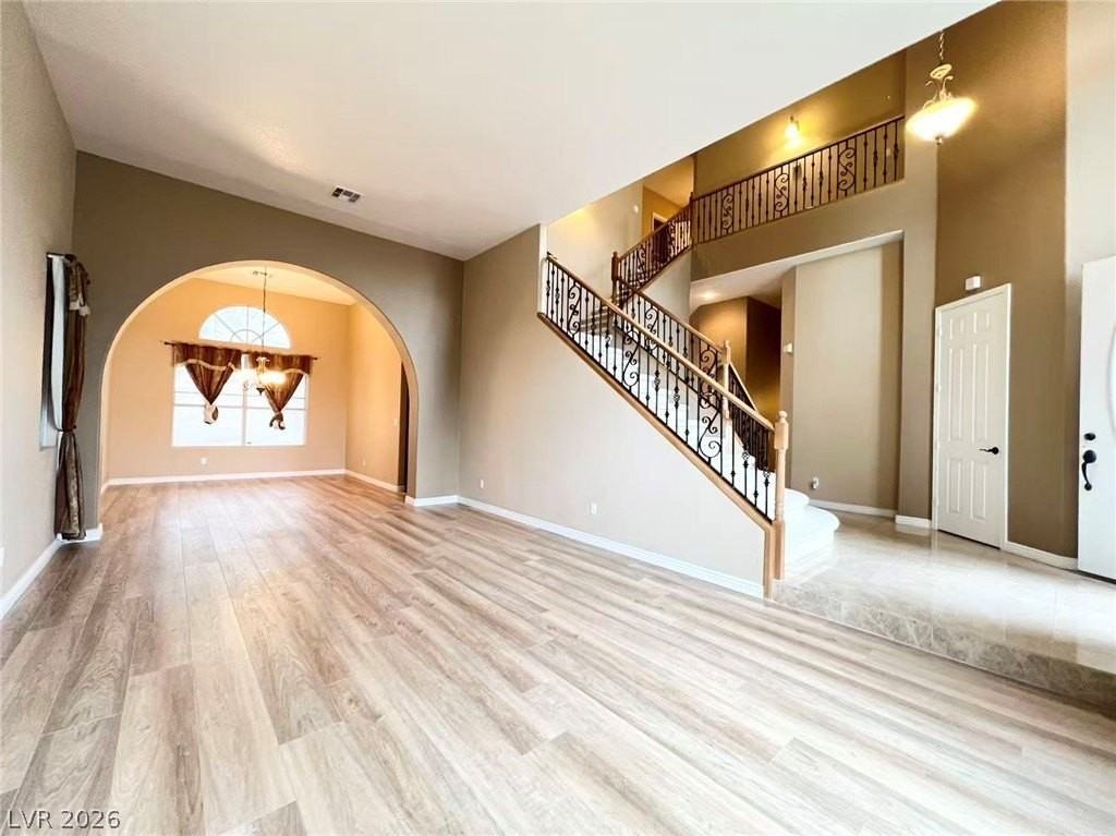 2105 Eaglepath Cir - Photo 3 of 32