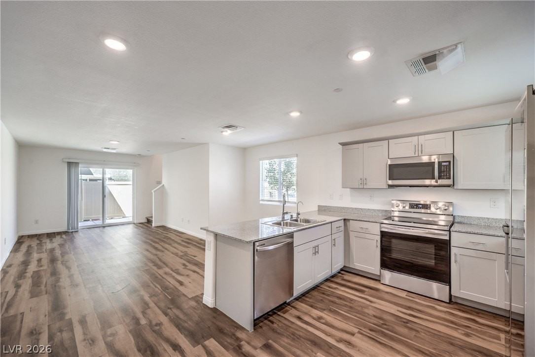 12103 Mojave Gold Rd #4 - Photo 6 of 24