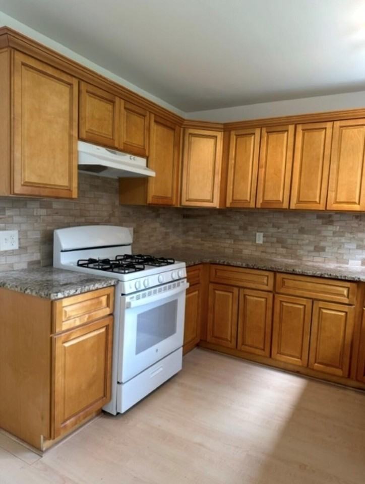 18 Tower Dr - Photo 5 of 22