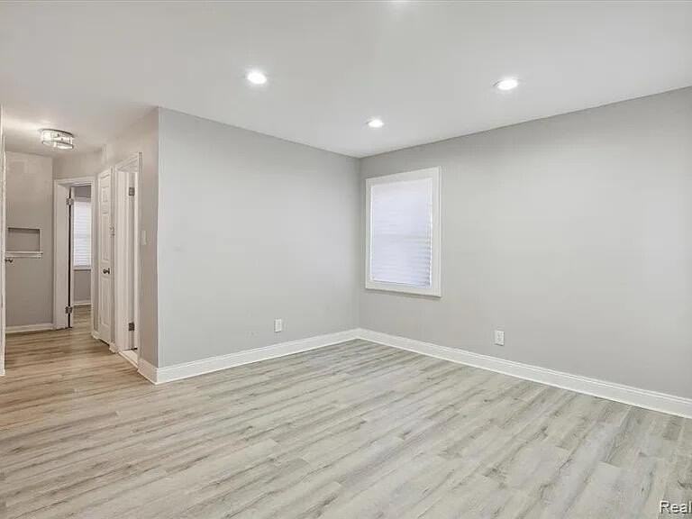 15749 Ardmore St - Photo 5 of 17