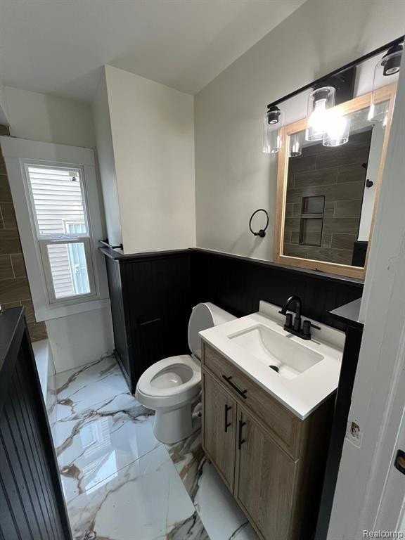 19716 Archdale St - Photo 5 of 10