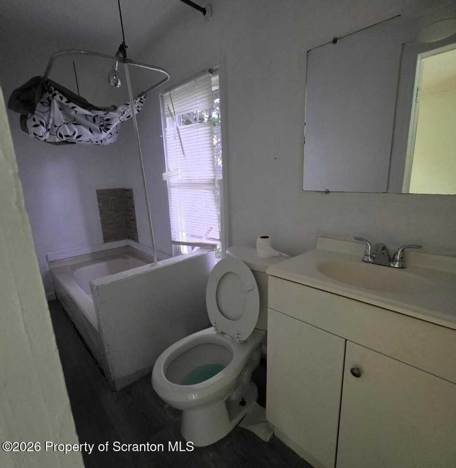1024 S Webster Ave #2ndFL - Photo 2 of 9