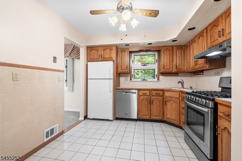 18 Ravine Ct - Photo 6 of 21