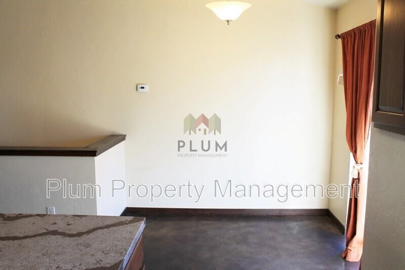 1405 N Dickens St - Photo 7 of 30