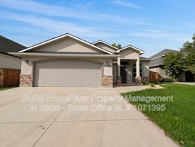 2370 E Bowman St - Photo 1 of 1