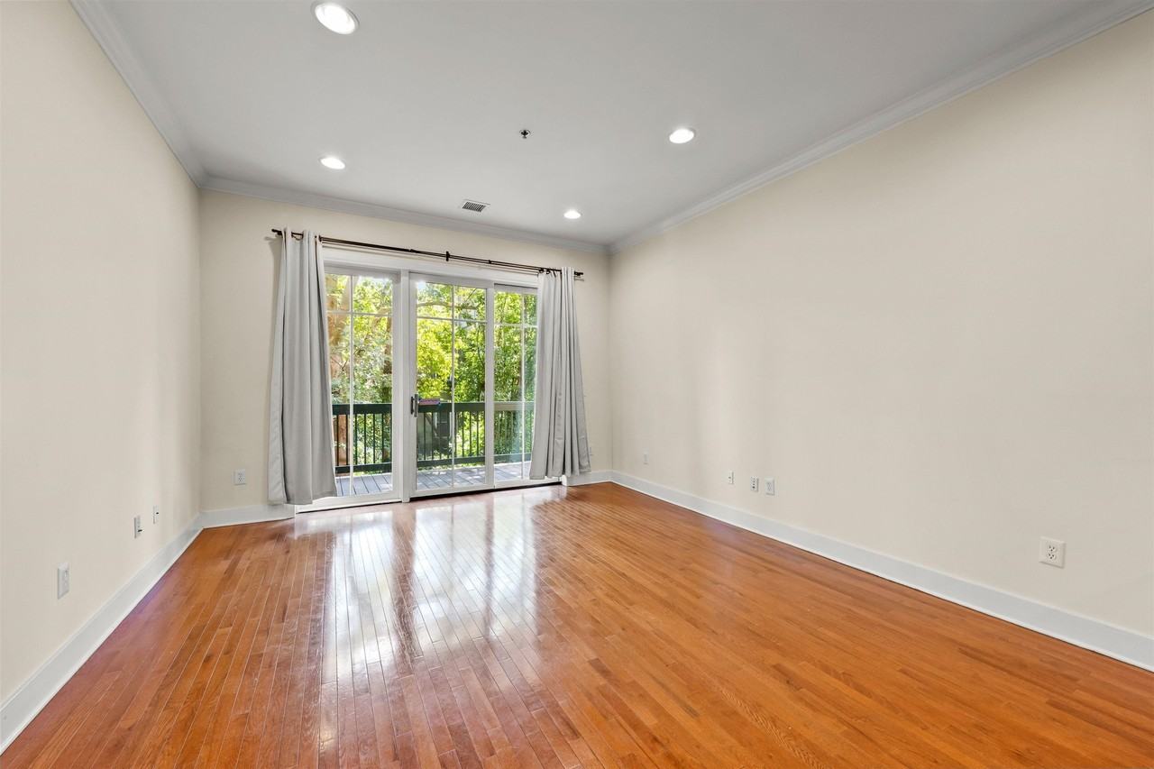 61 Grand St #2C - Photo 3 of 21
