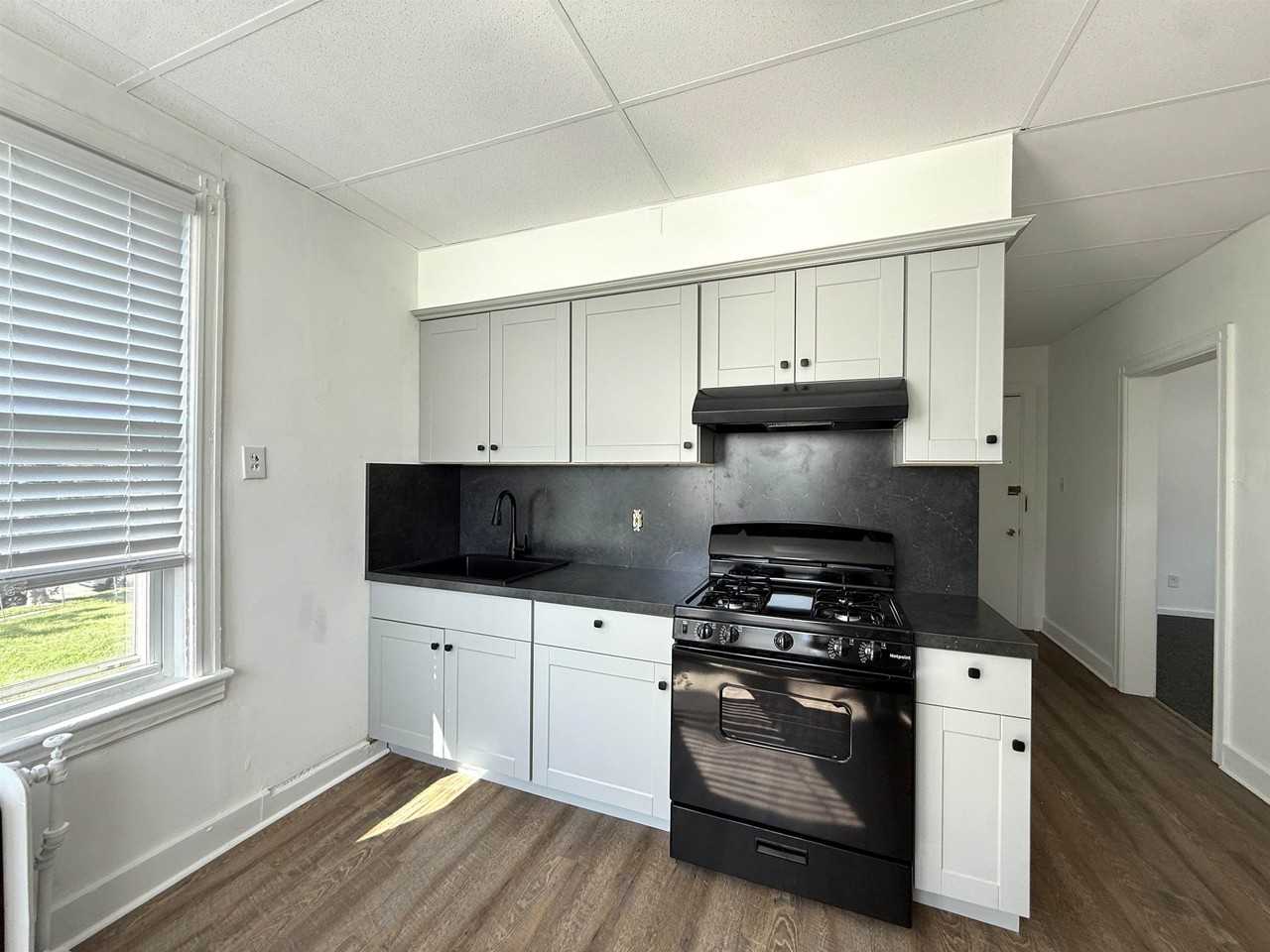 157 Avenue C #3 - Photo 4 of 12