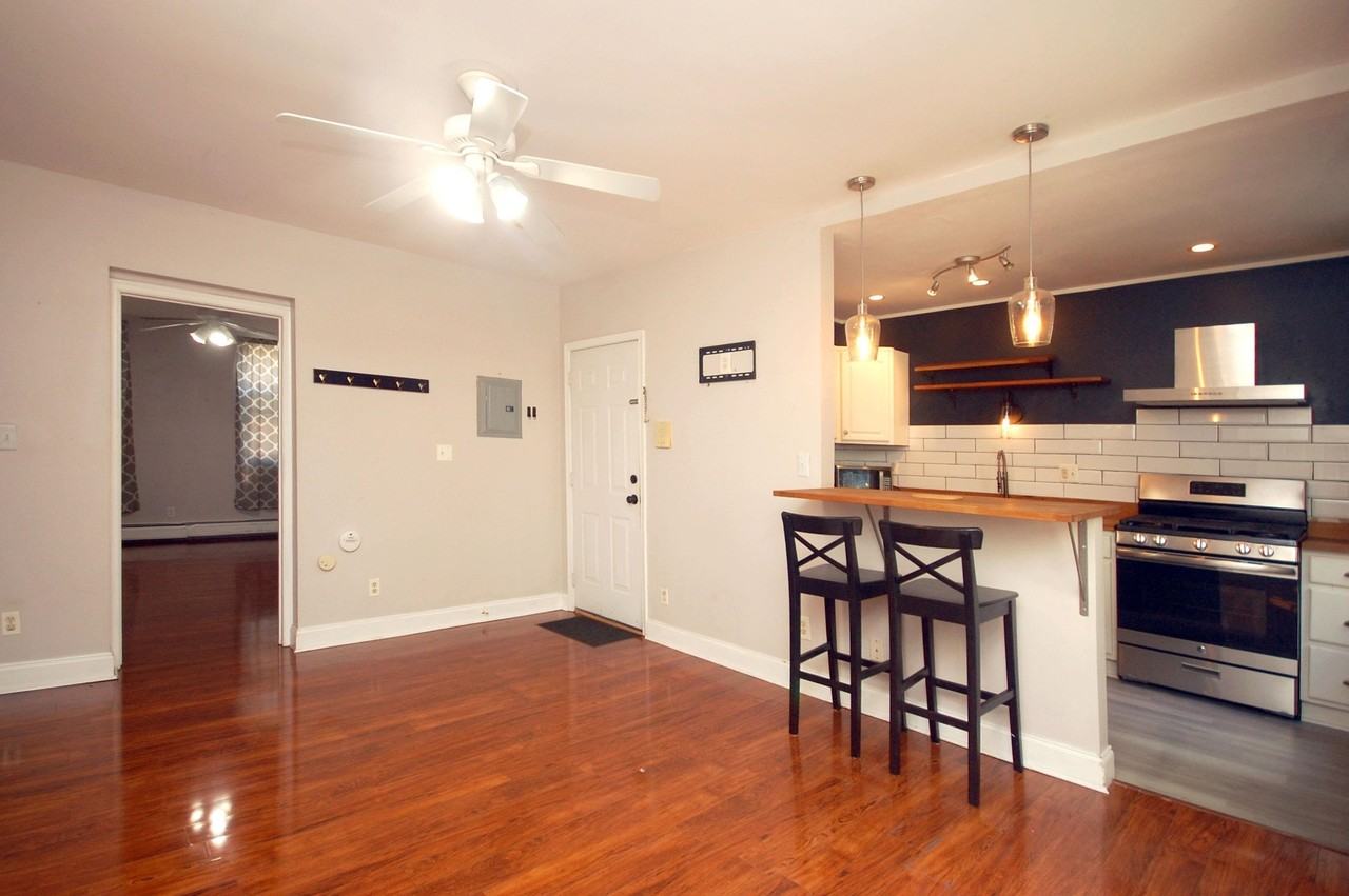 109 Bowers St #2 - Photo 3 of 12