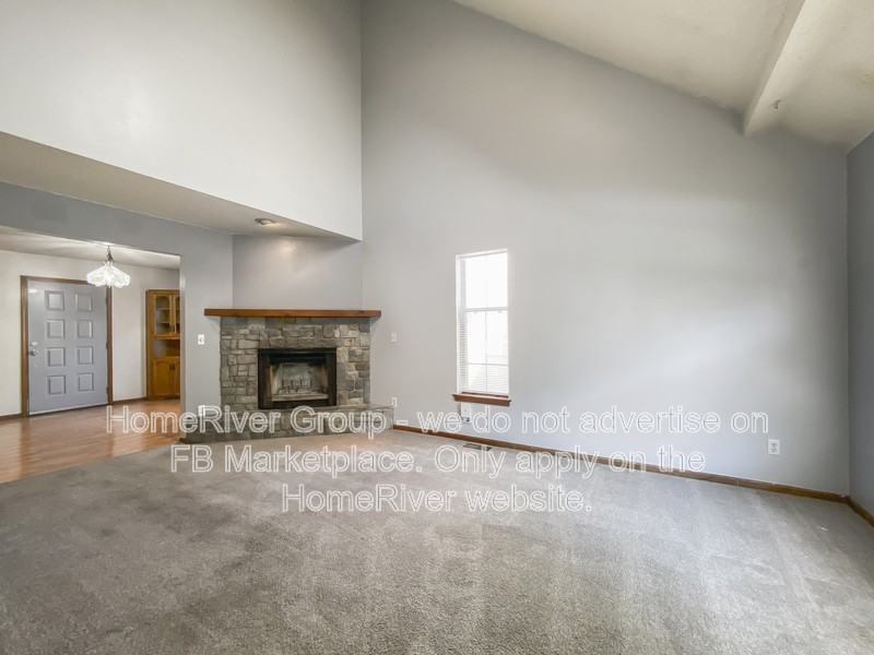 11031 N Oak Trfy - Photo 4 of 21
